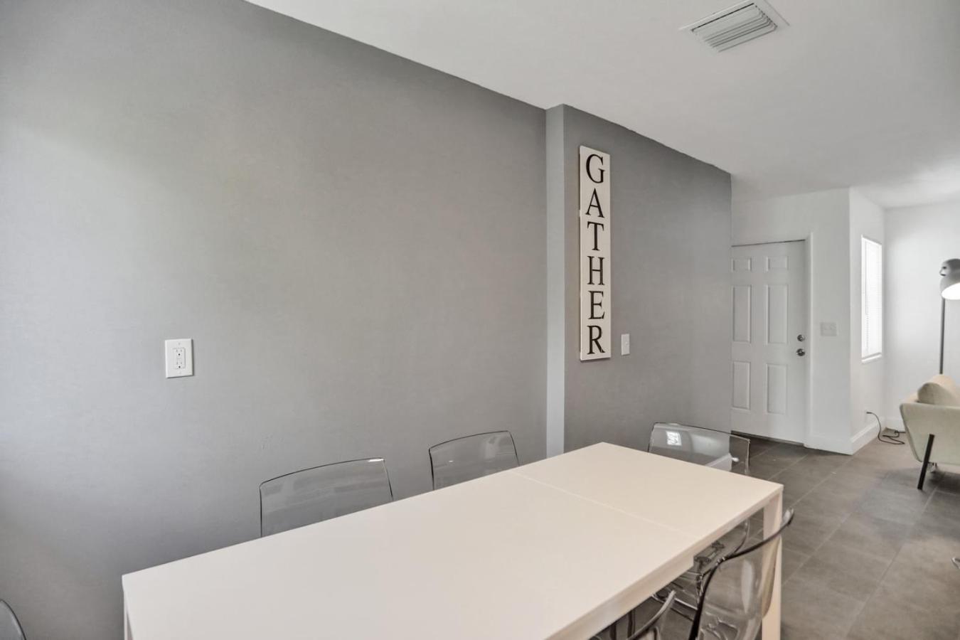 2 Bedroom Holiday Retreat West Palm Beach Art Exterior foto